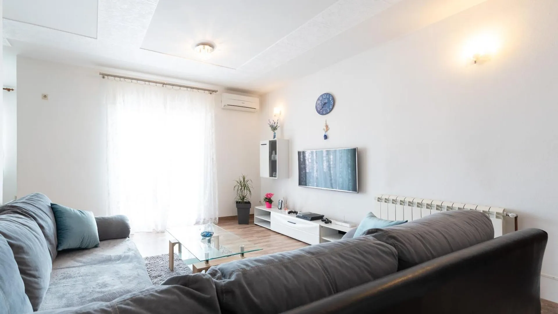 Luxury Apartment With Garden Jacuzzi And Wellness Trogir