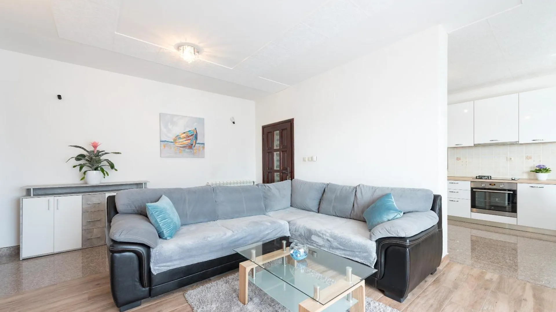 Luxury Apartment With Garden Jacuzzi And Wellness Trogir